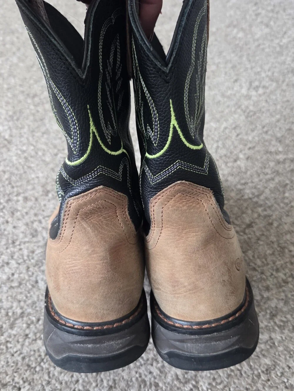 ARIAT Kids Workhog Pull On Boot Boys Size 6 Square Toe Neon Green Stitching